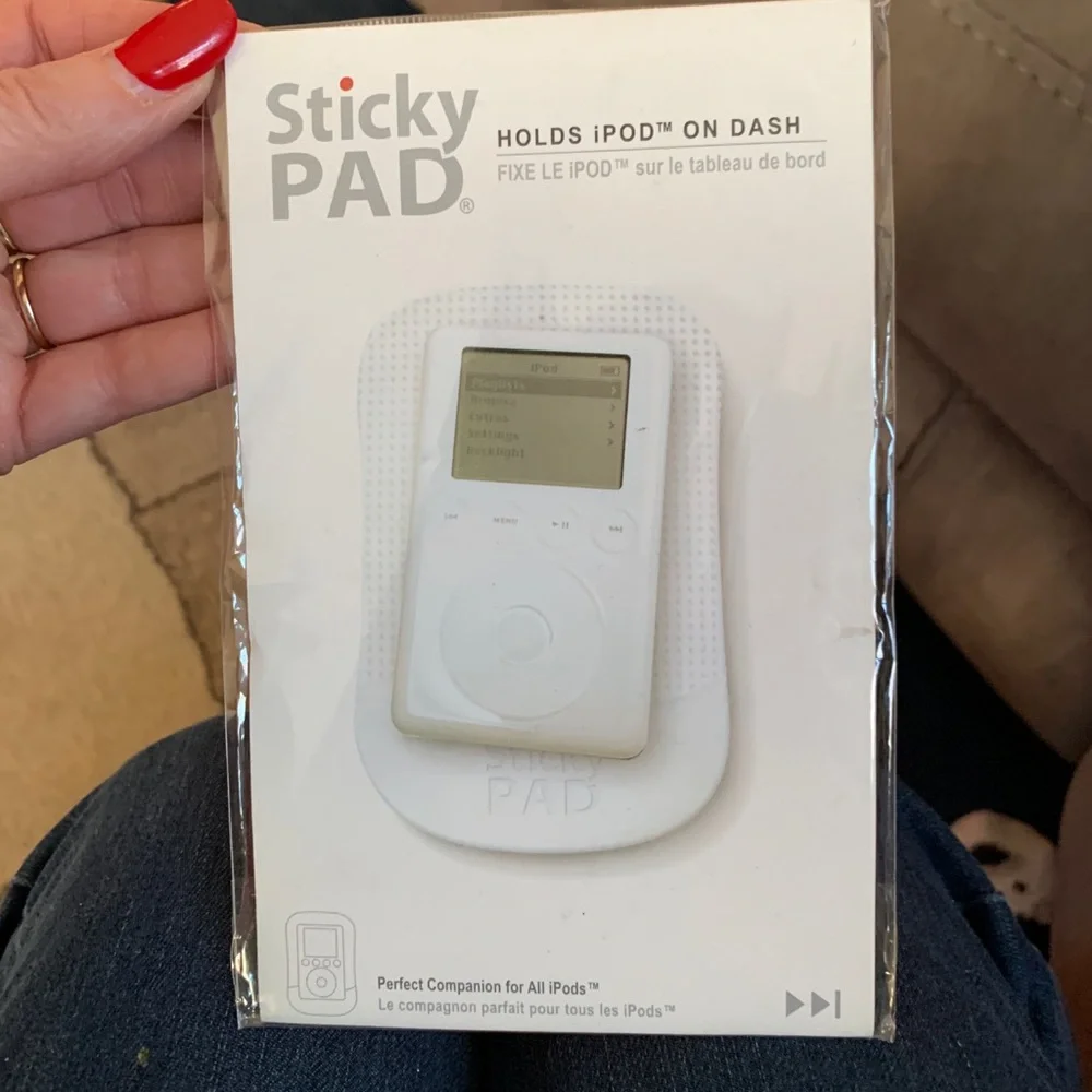 Car Mount/Holder iGrip Sticky Pad for iPod on Dash